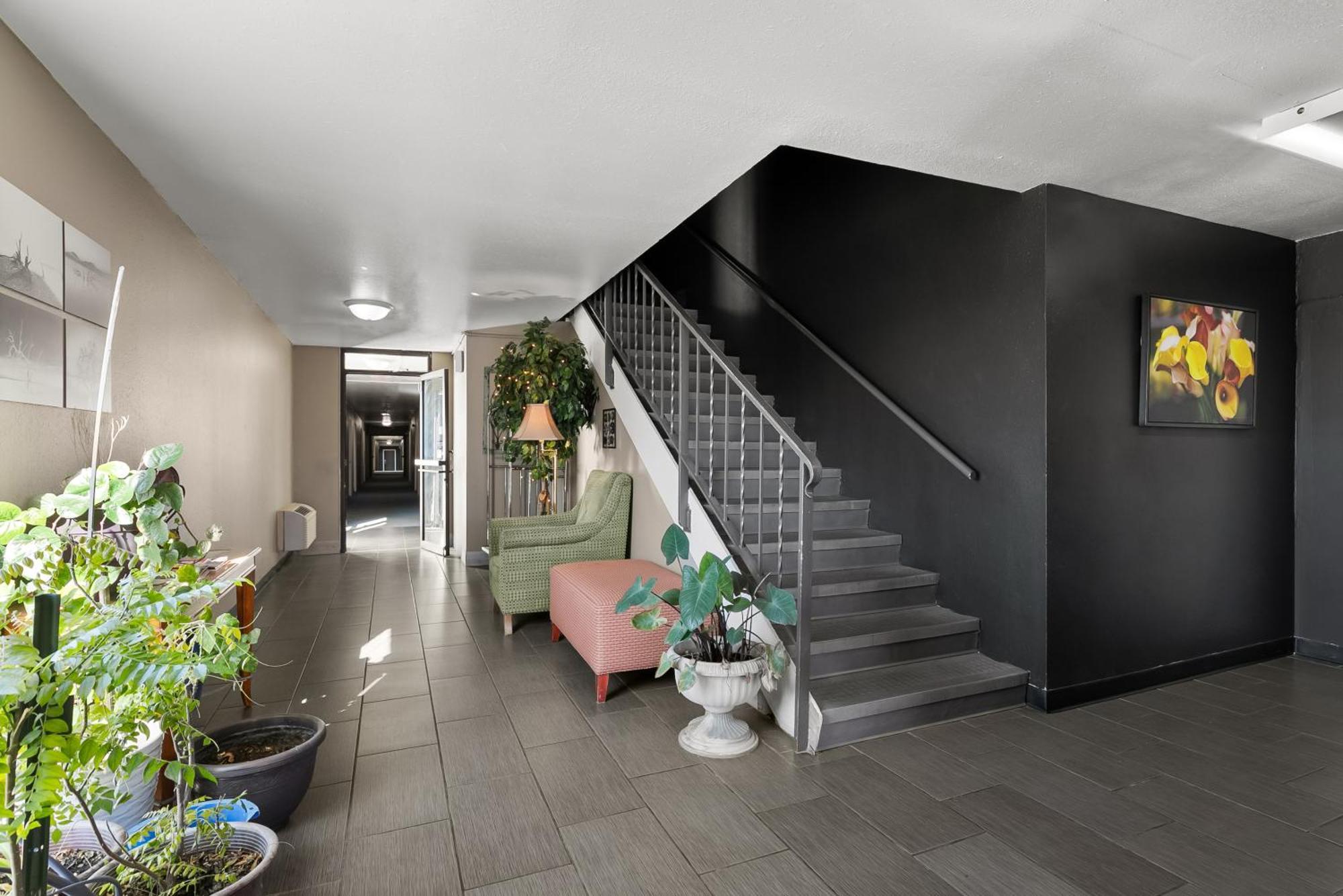 Americas Best Value Inn - Lincoln Airport Luaran gambar