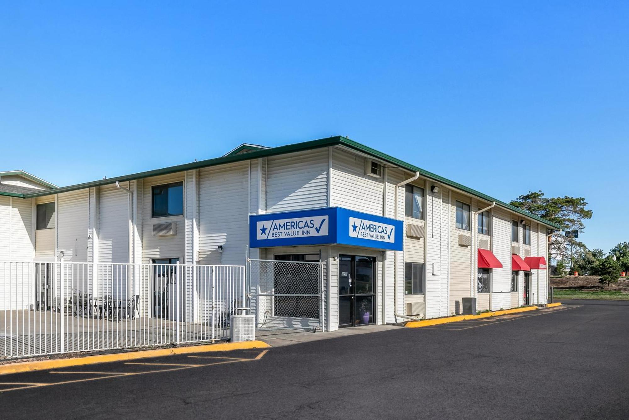 Americas Best Value Inn - Lincoln Airport Luaran gambar